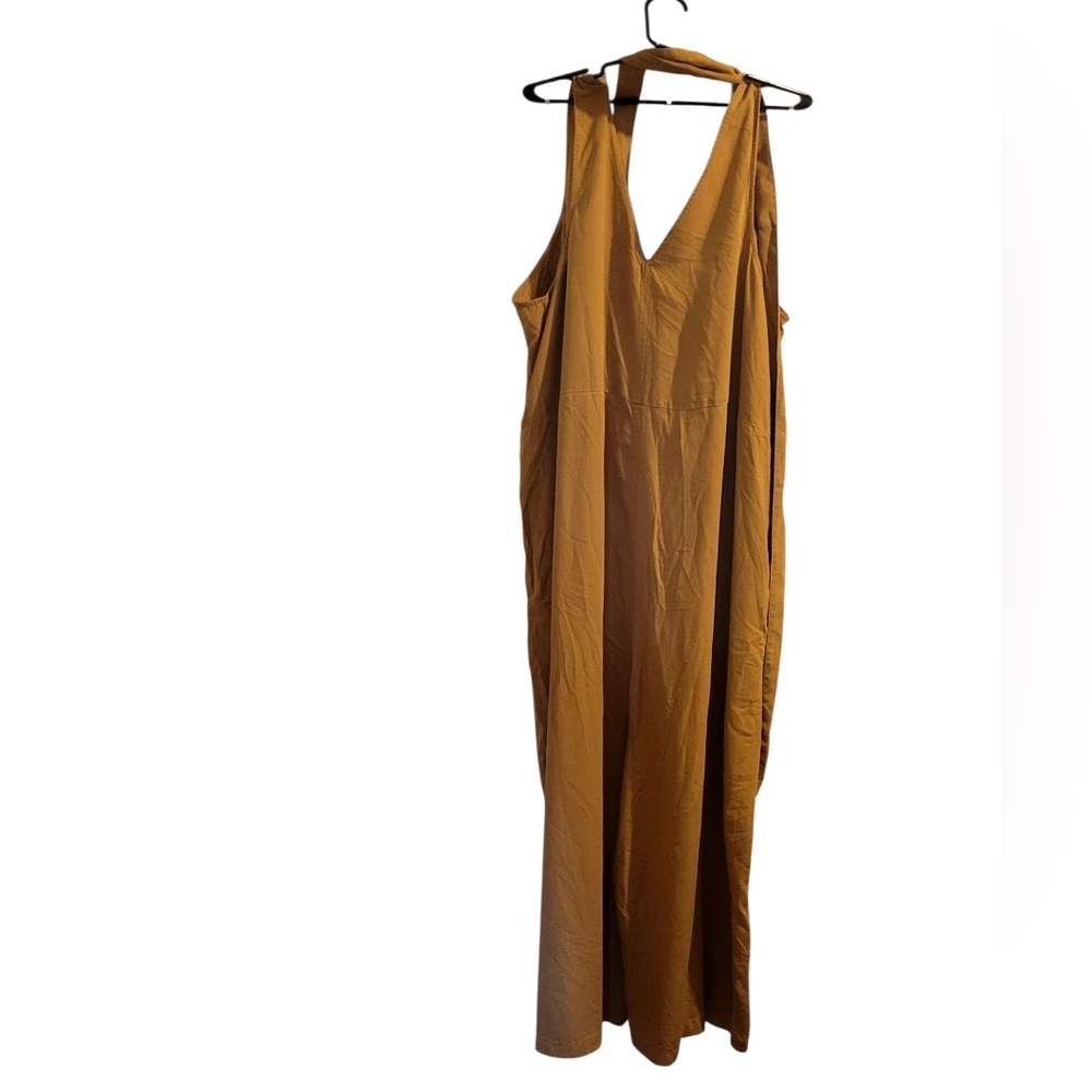 Old Navy Elegant Mustard Yellow Flare Leg Jumpsuit NWOT Size 4X - Picture 2 of 6